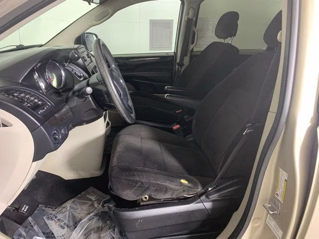 2013 Cashmere Pearlcoat Dodge Grand Caravan SE FWD Van