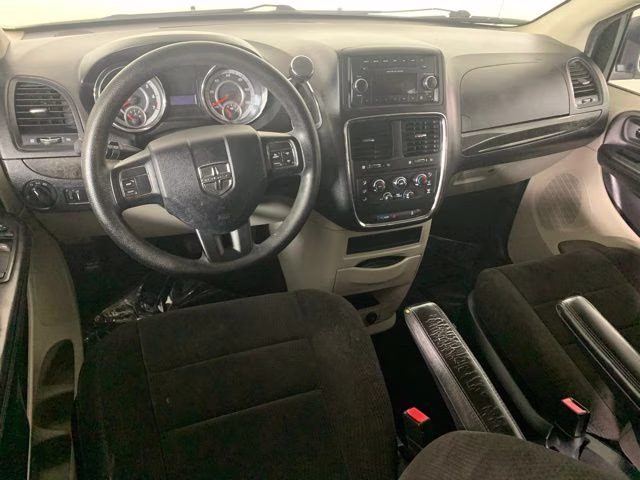 2013 Cashmere Pearlcoat Dodge Grand Caravan SE FWD Van