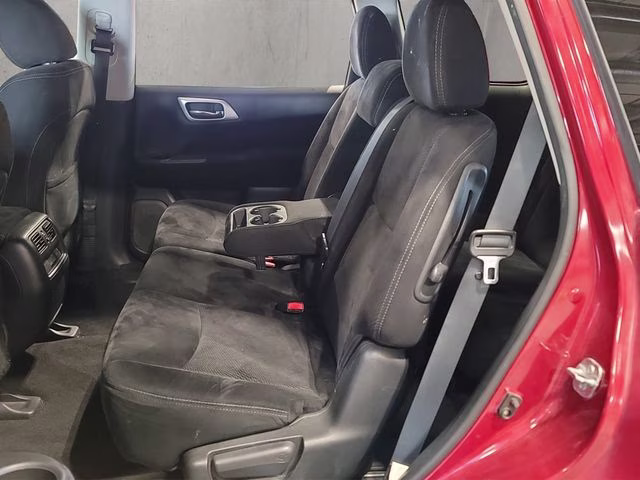 2014 Cayenne Red Pearl Nissan Pathfinder SV 4X4 SUV