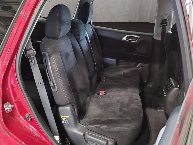 2014 Cayenne Red Pearl Nissan Pathfinder SV 4X4 SUV