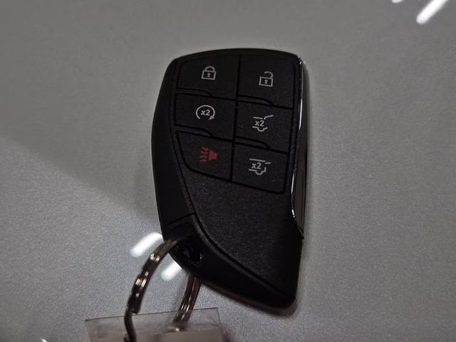 2022 White Frost Tricoat GMC Yukon XL Denali 4X4 SUV