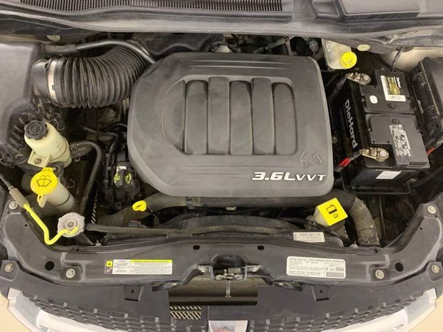 2013 Cashmere Pearlcoat Dodge Grand Caravan SE FWD Van
