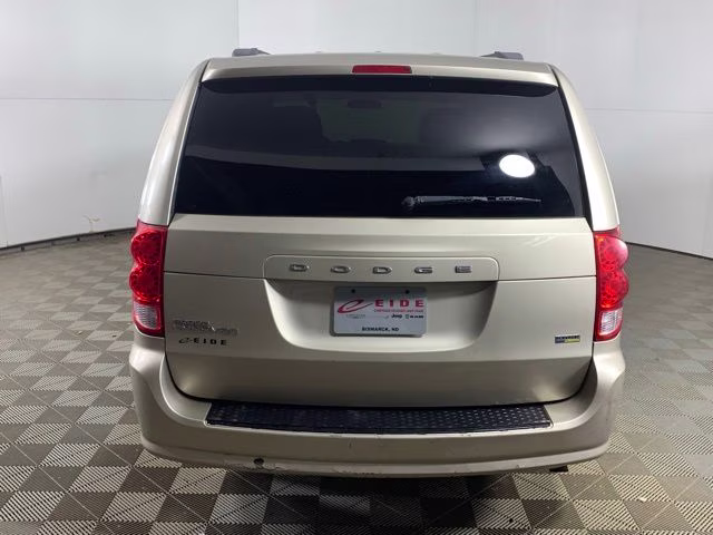 2013 Cashmere Pearlcoat Dodge Grand Caravan SE FWD Van