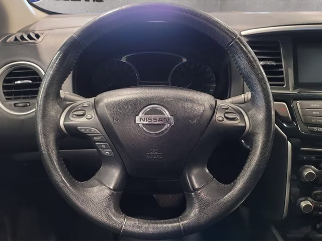 2014 Cayenne Red Pearl Nissan Pathfinder SV 4X4 SUV