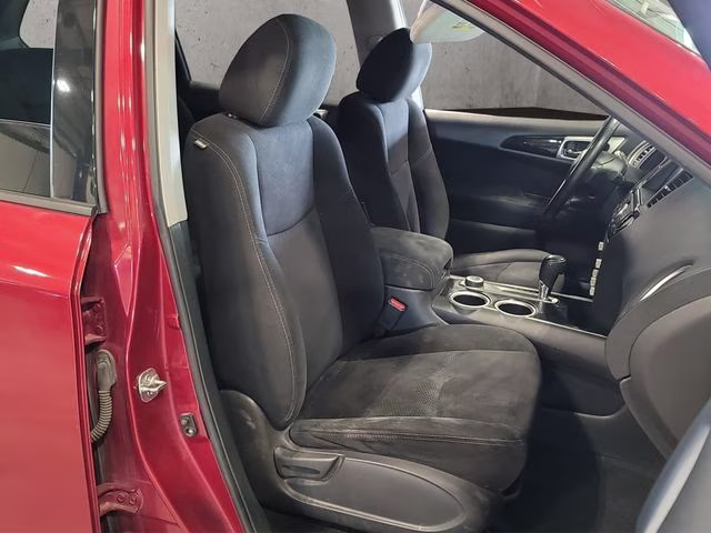 2014 Cayenne Red Pearl Nissan Pathfinder SV 4X4 SUV