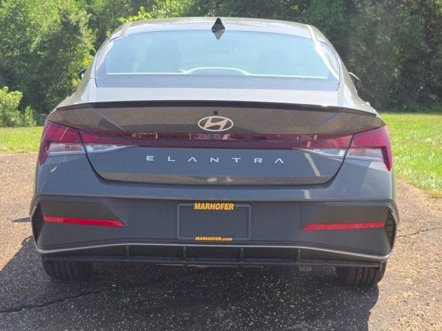 2025 Ecotronic Gray Hyundai Elantra SEL Sport FWD Sedan