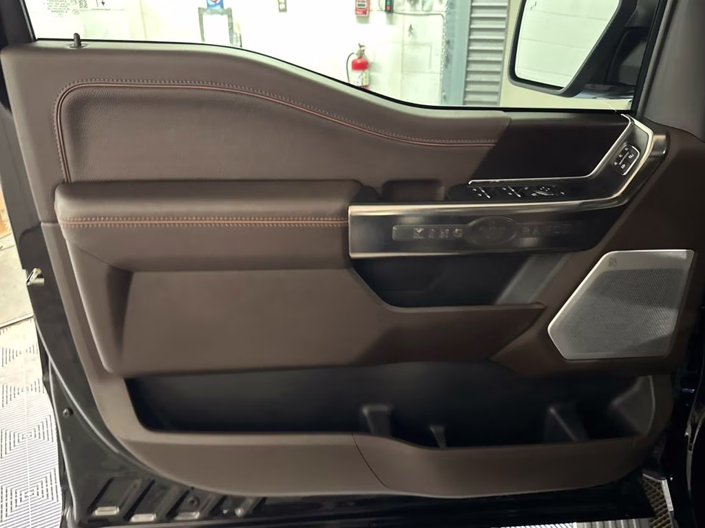2023 Agate Black Metallic Ford F-150 King Ranch 4X4 Truck