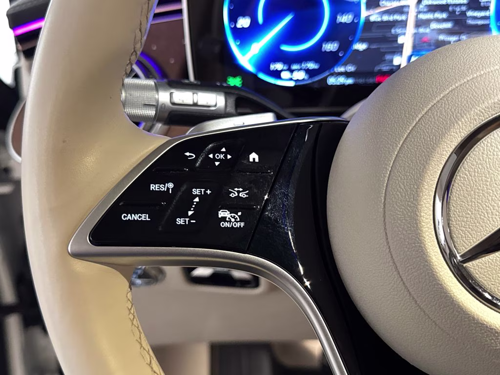 2023 Polar White Mercedes-Benz EQS 450 RWD SUV
