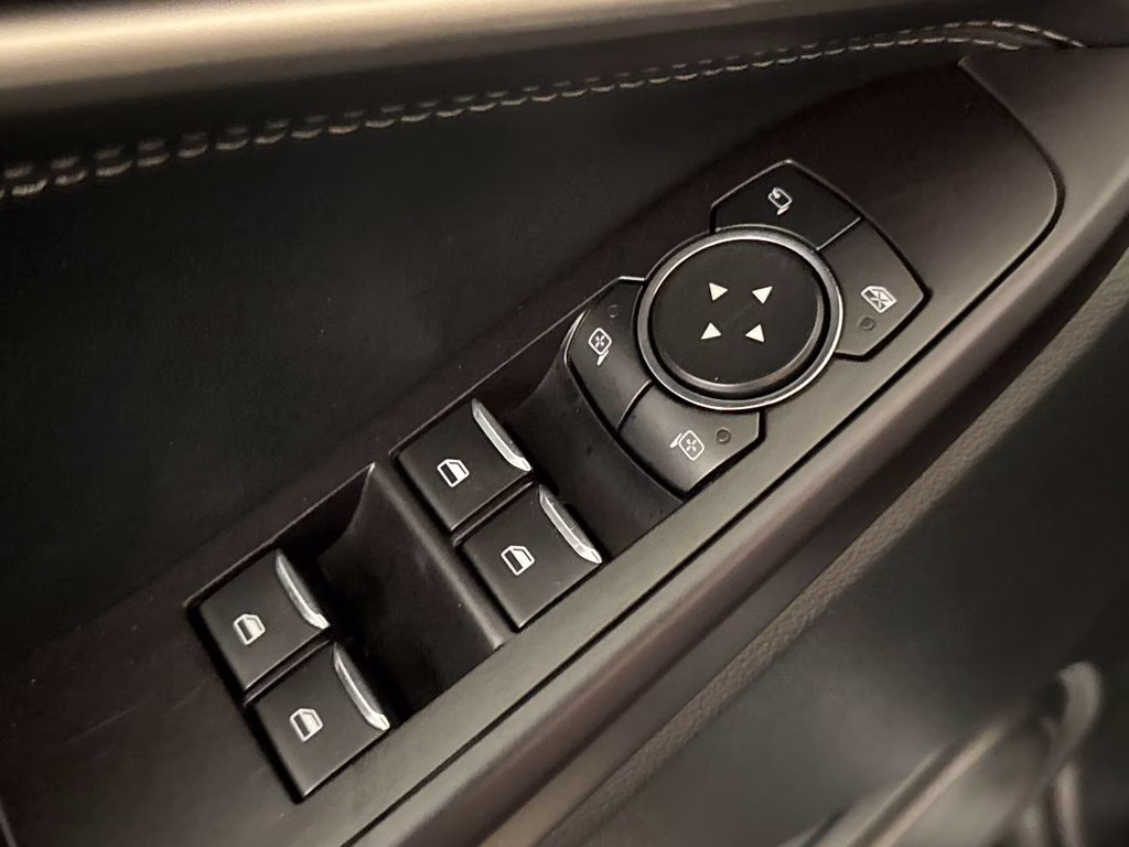 2020 Agate Black Metallic Ford Explorer Limited 4X4 SUV