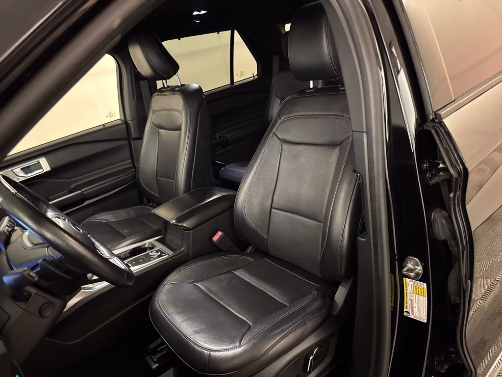 2020 Agate Black Metallic Ford Explorer Limited 4X4 SUV