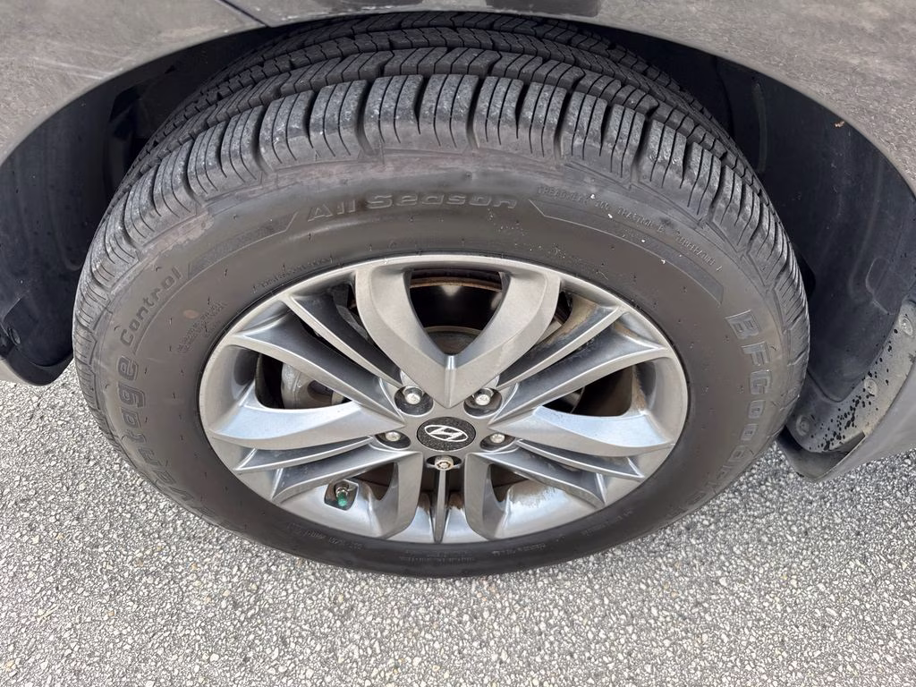 2015 Ash Black Mica Hyundai Tucson GLS FWD SUV