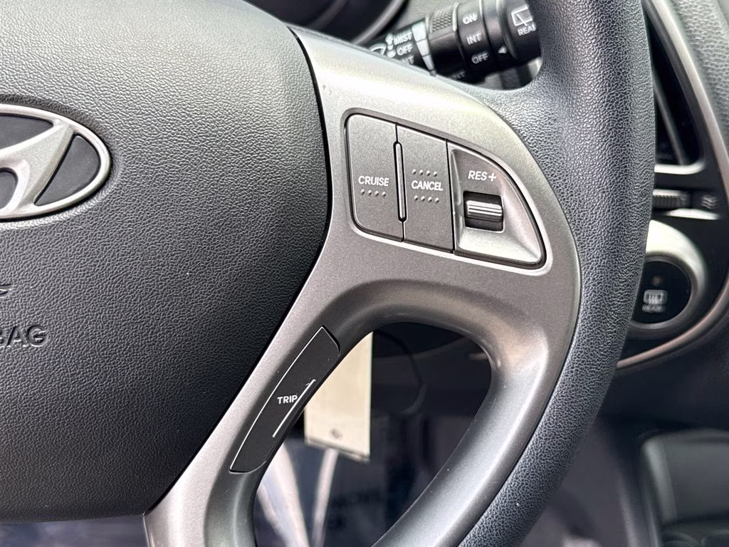 2015 Ash Black Mica Hyundai Tucson GLS FWD SUV
