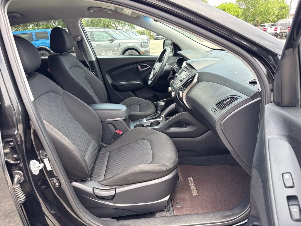 2015 Ash Black Mica Hyundai Tucson GLS FWD SUV