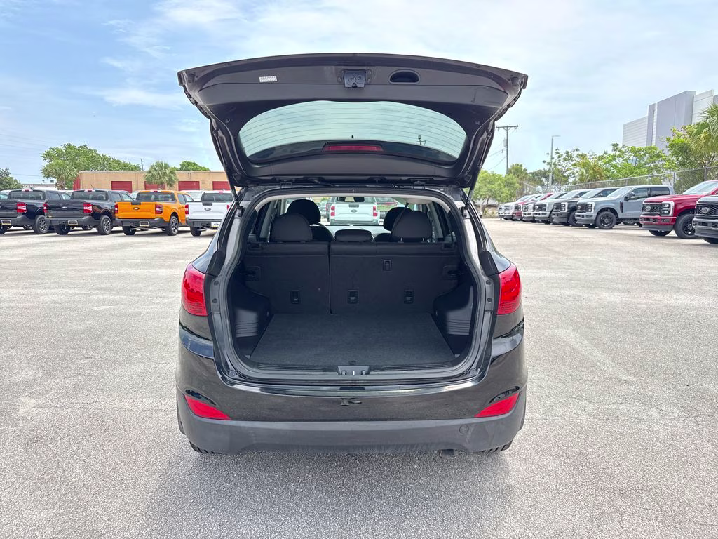 2015 Ash Black Mica Hyundai Tucson GLS FWD SUV