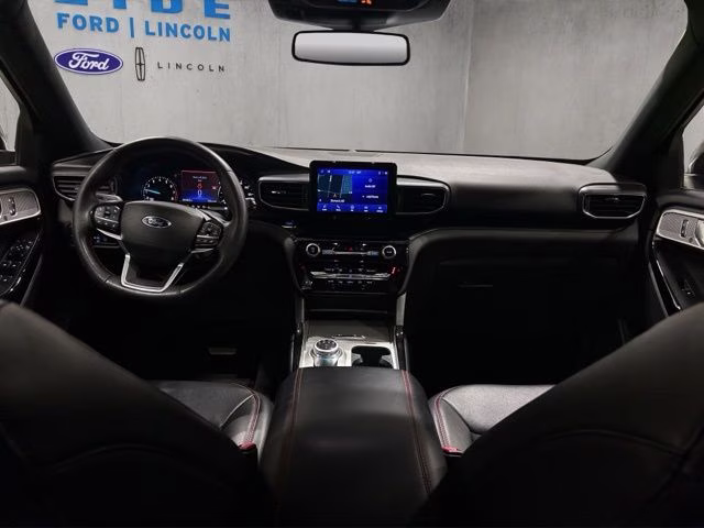 2022 Atlas Blue Metallic Ford Explorer ST-Line 4X4 SUV