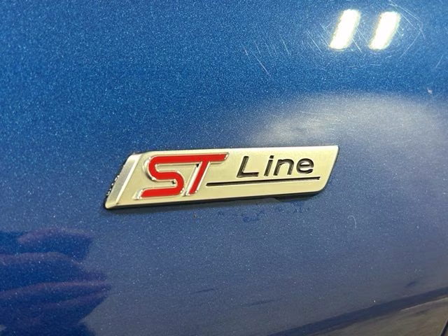 2022 Atlas Blue Metallic Ford Explorer ST-Line 4X4 SUV
