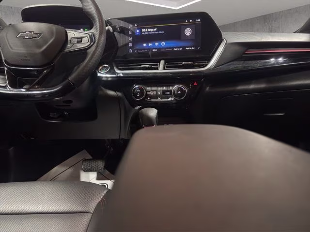 2024 Summit White Chevrolet Trax 2RS FWD SUV