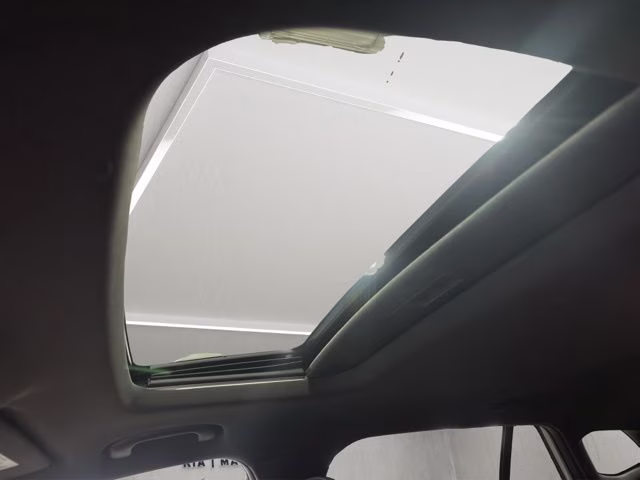 2024 Summit White Chevrolet Trax 2RS FWD SUV