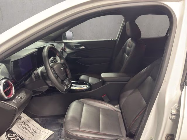 2024 Summit White Chevrolet Trax 2RS FWD SUV