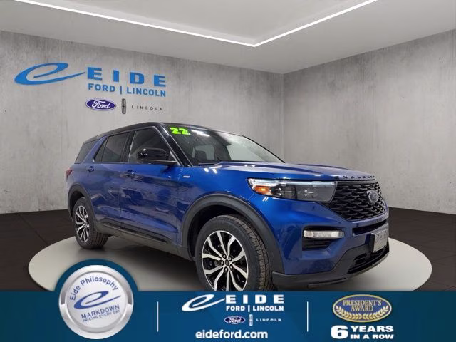 2022 Ford Explorer ST-LINE 4WD's photo