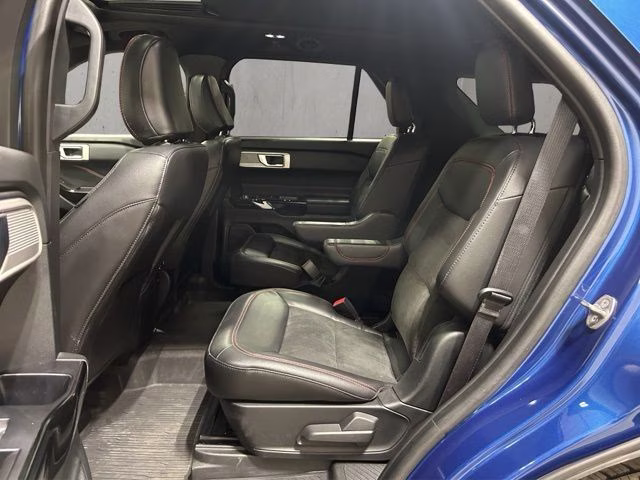 2022 Atlas Blue Metallic Ford Explorer ST-Line 4X4 SUV