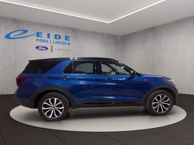 2022 Atlas Blue Metallic Ford Explorer ST-Line 4X4 SUV