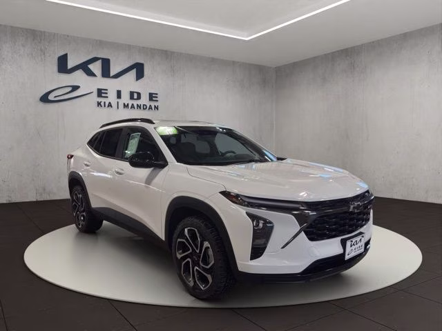 2024 Summit White Chevrolet Trax 2RS FWD SUV