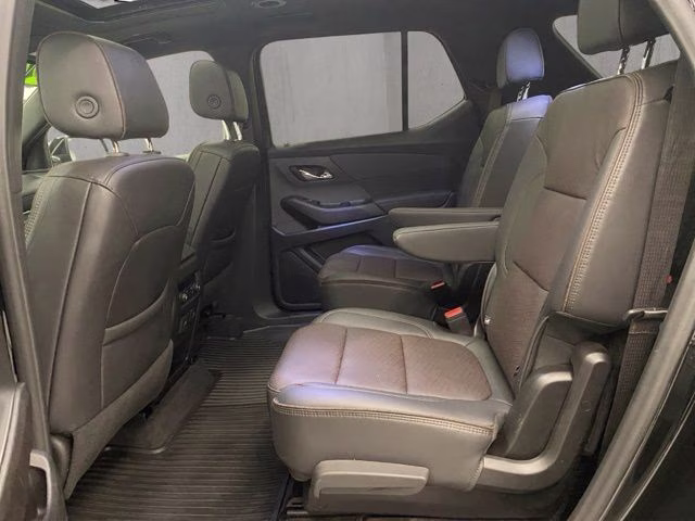 2024 Mosaic Black Metallic Chevrolet Traverse Limited High Country AWD SUV