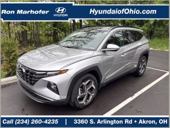 2023 Shimmering Silver Hyundai Tucson Limited AWD SUV