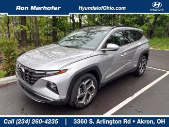 2023 Shimmering Silver Hyundai Tucson Limited AWD SUV