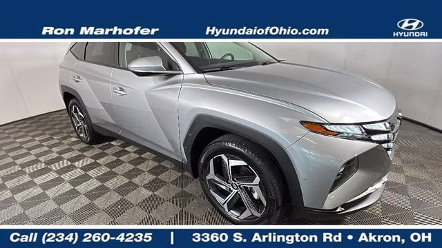 2023 Shimmering Silver Hyundai Tucson Limited AWD SUV