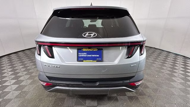 2023 Shimmering Silver Hyundai Tucson Limited AWD SUV