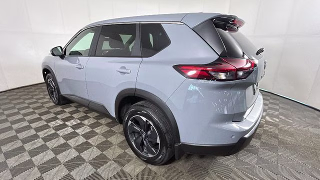 2026 Boulder Gray Pearl Nissan Rogue SV AWD SUV