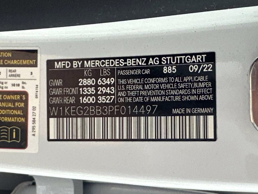 2023 MANUFAKTUR Moonlight White Metallic Mercedes-Benz EQE 350+ Sedan RWD Sedan