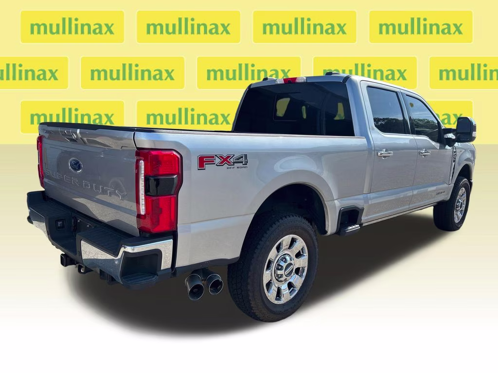 2024 Iconic Silver Metallic Ford Super Duty F-250 SRW Lariat 4X4 Truck