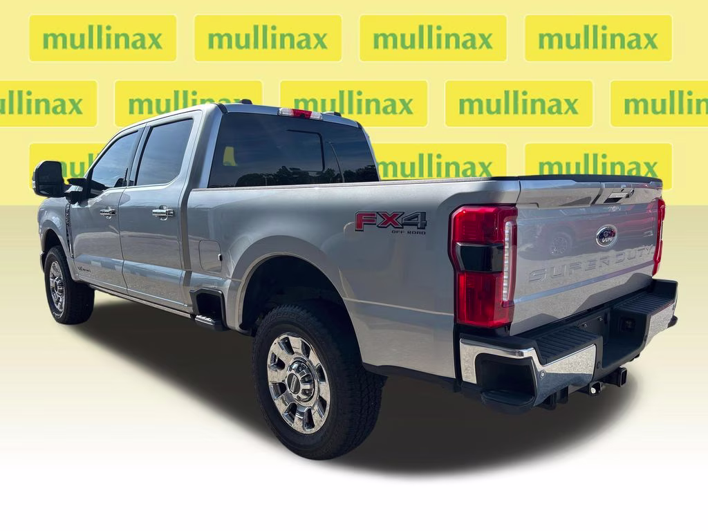 2024 Iconic Silver Metallic Ford Super Duty F-250 SRW Lariat 4X4 Truck