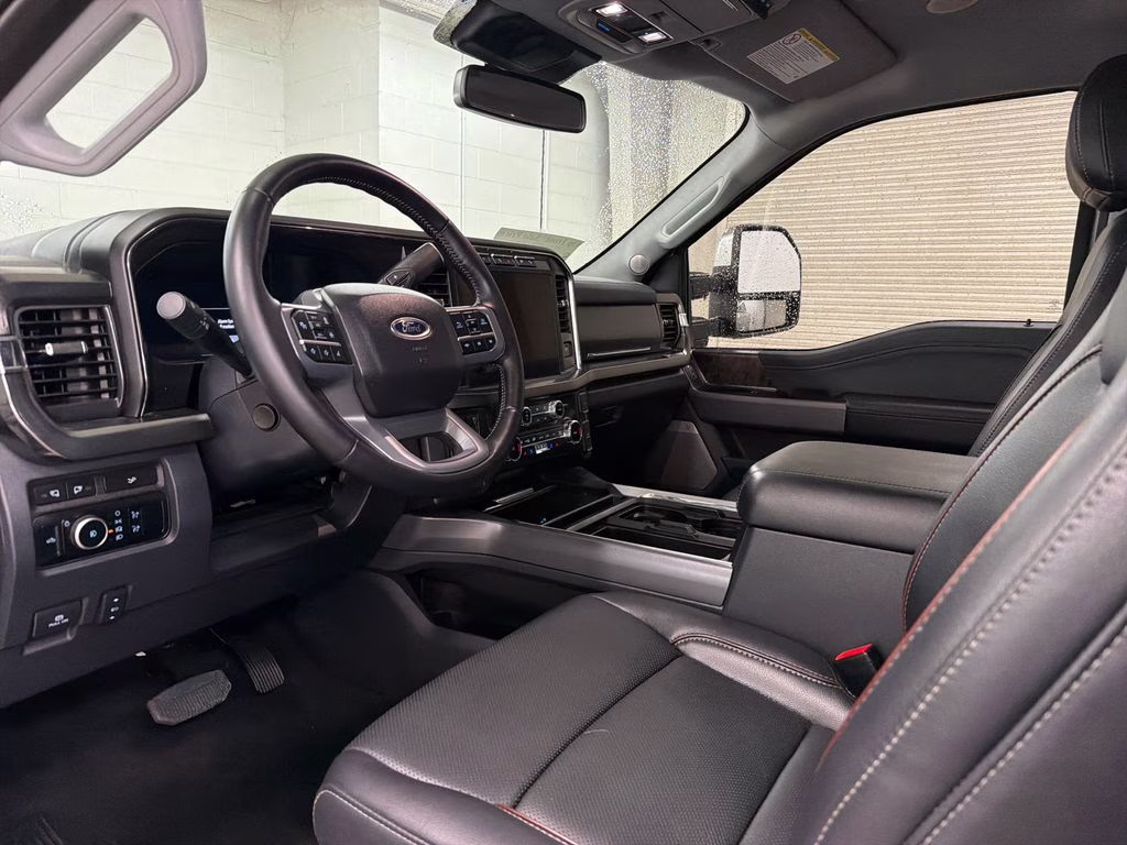 2024 Silver Metallic Ford Super Duty F-250 SRW Lariat 4X4 Truck