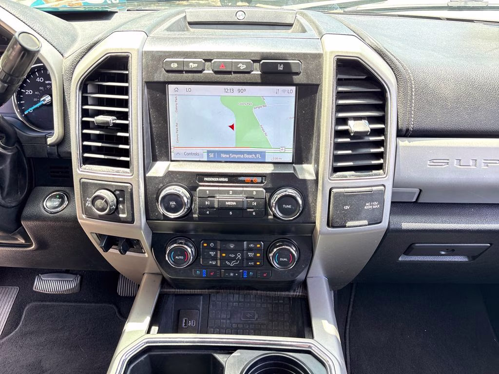 2020 Black Metallic Ford Super Duty F-250 SRW Lariat 4X4 Truck