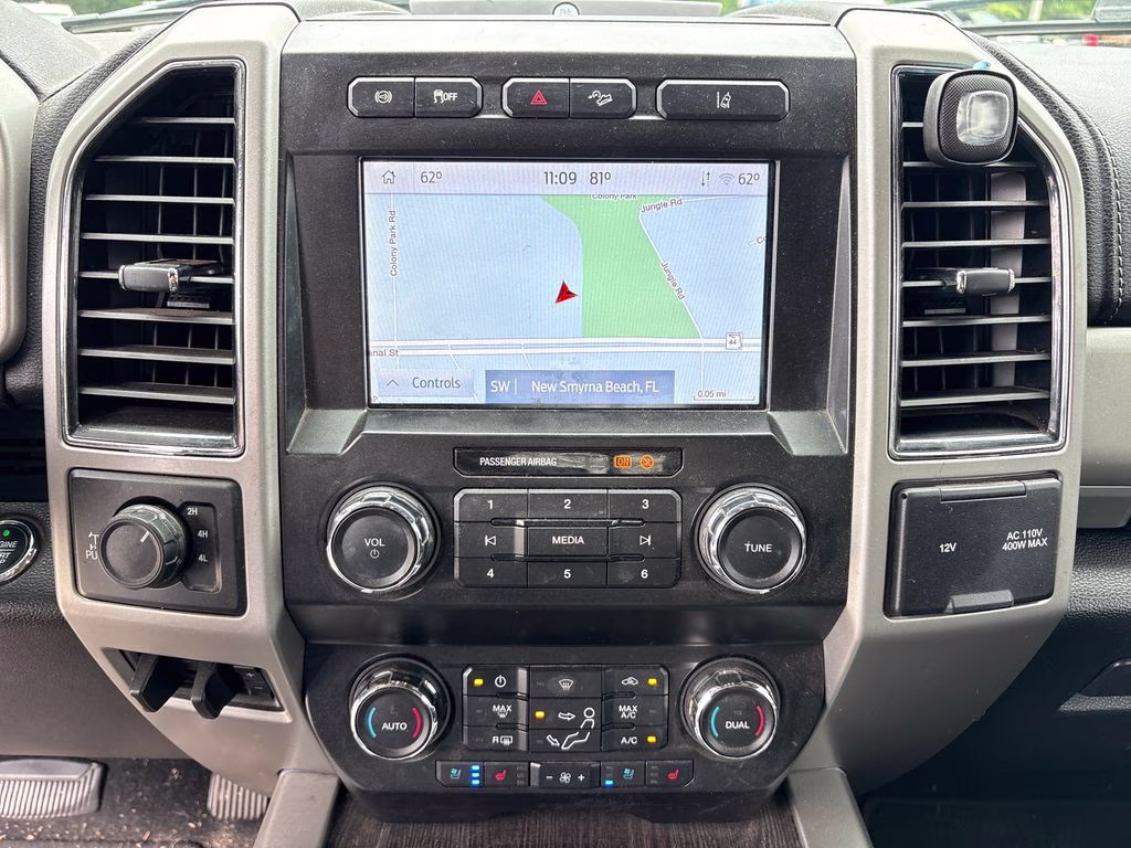 2020 Black Metallic Ford Super Duty F-250 SRW Lariat 4X4 Truck