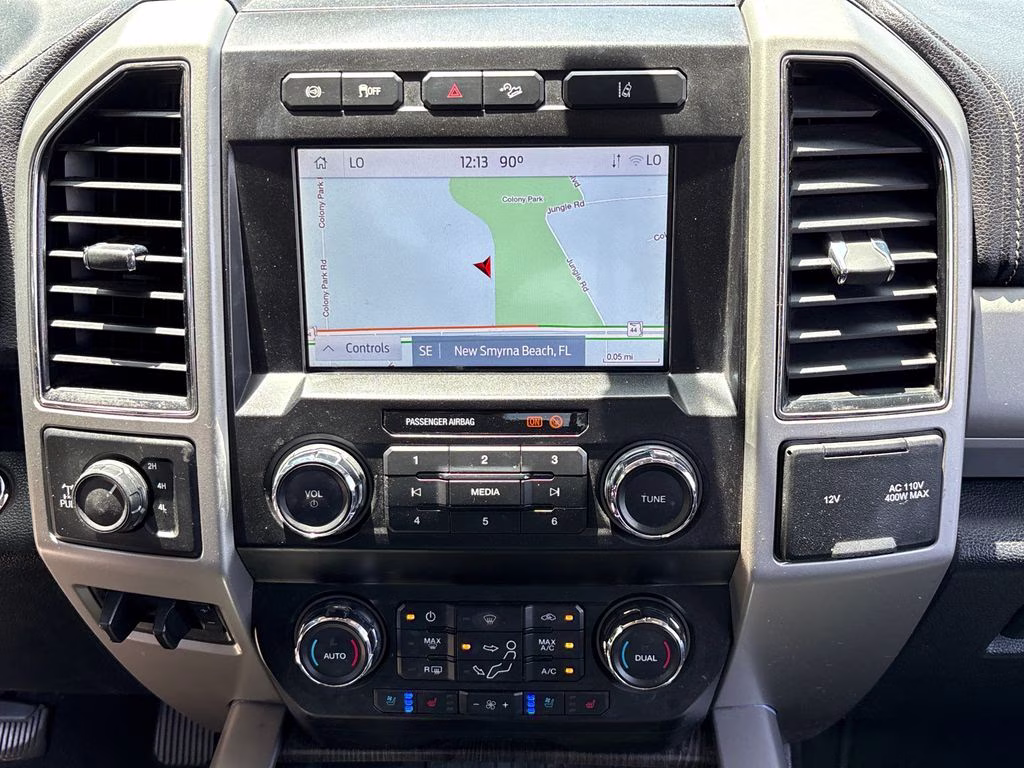 2020 Black Metallic Ford Super Duty F-250 SRW Lariat 4X4 Truck