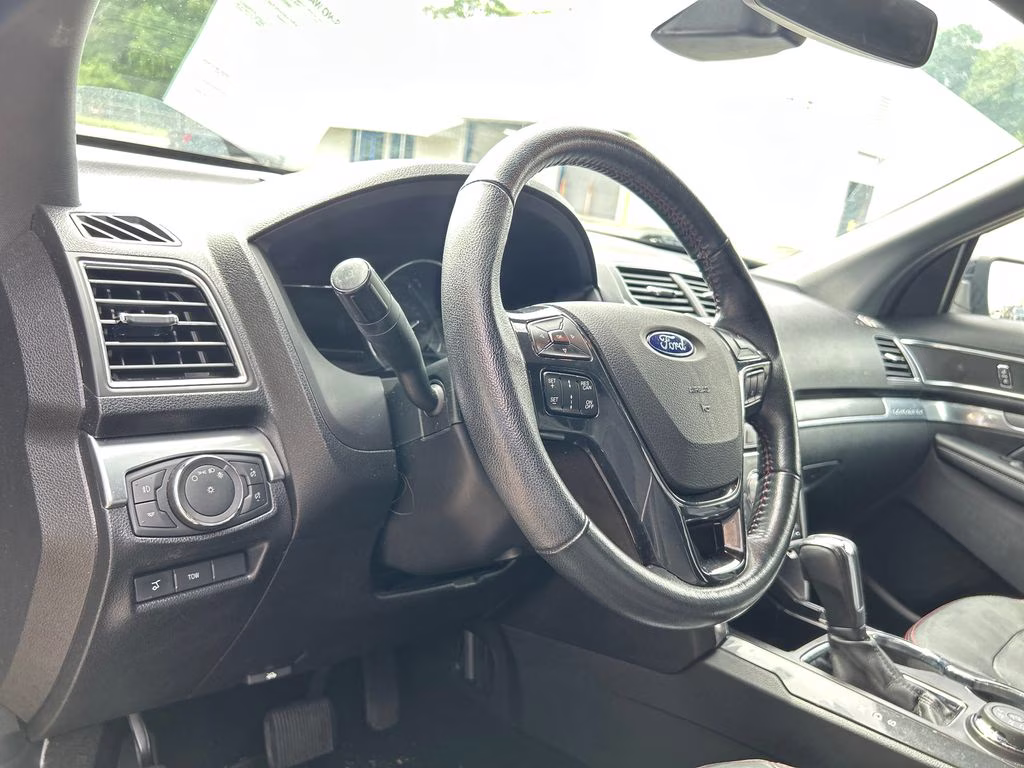 2018 Magnetic Ford Explorer Sport 4X4 SUV