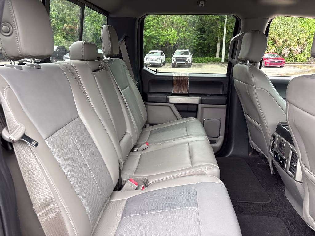2019 Blue Ford F-150 Lariat 4X4 Truck