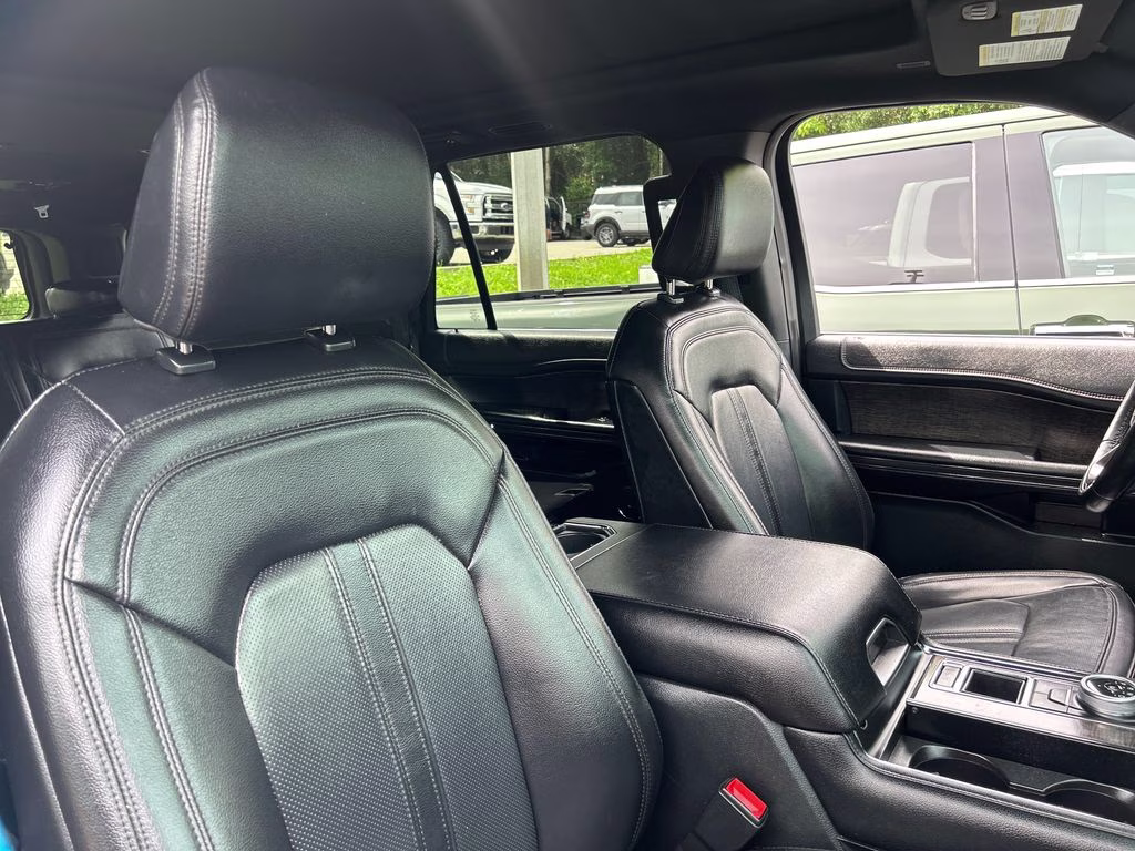 2021 Agate Black Metallic Ford Expedition Max Limited RWD SUV