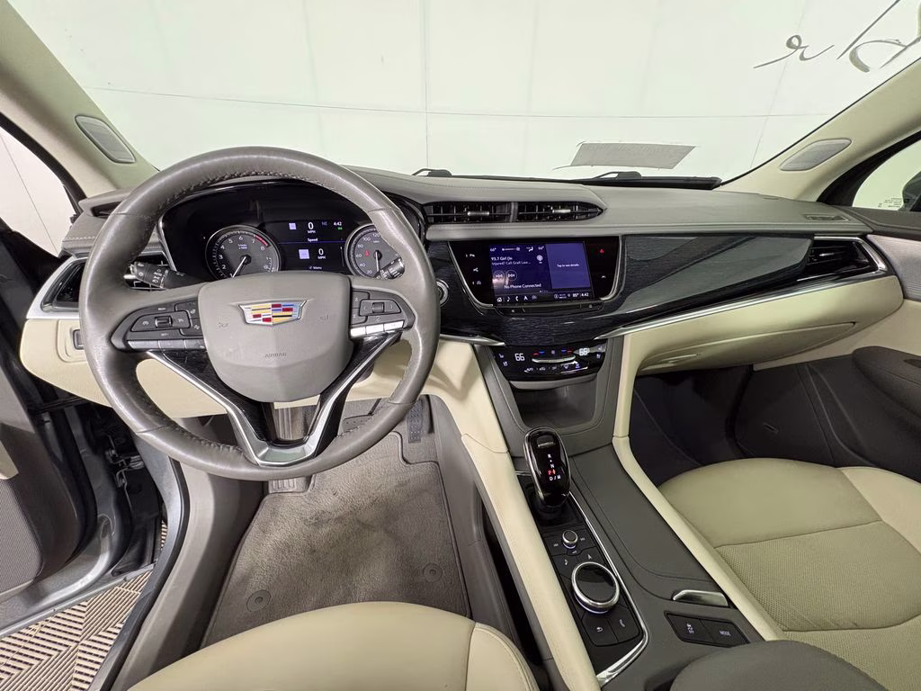 2024 Argent Silver Metallic Cadillac XT6 Premium Luxury FWD SUV
