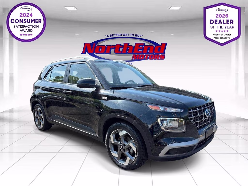 2025 Onyx Black Hyundai Venue SEL FWD SUV