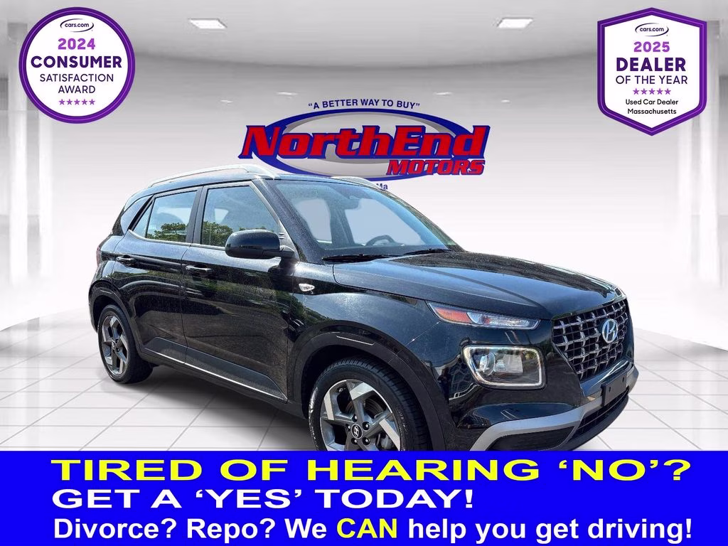 2025 Onyx Black Hyundai Venue SEL FWD SUV