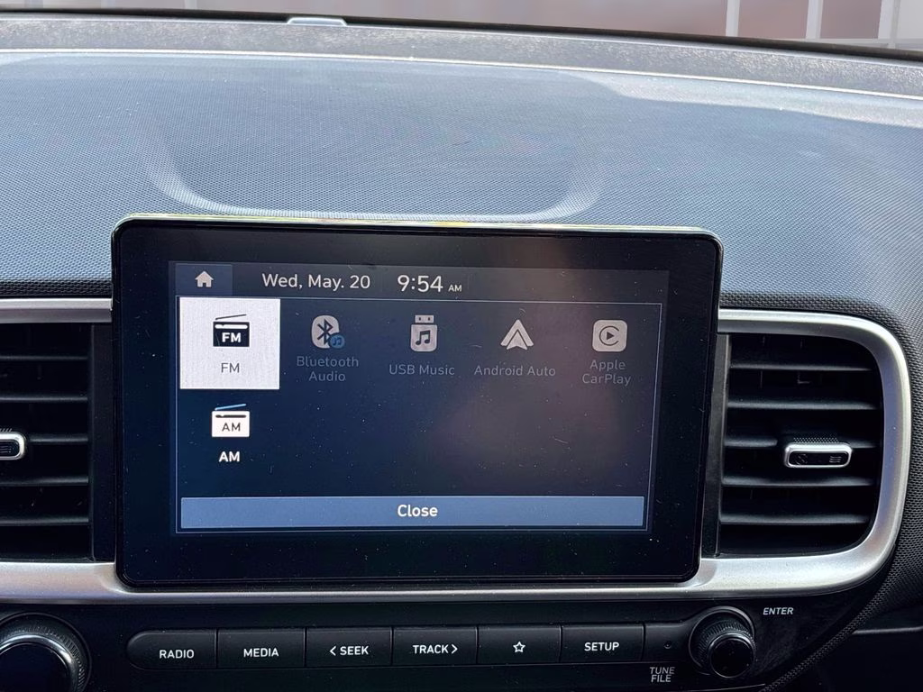 2025 Onyx Black Hyundai Venue SEL FWD SUV