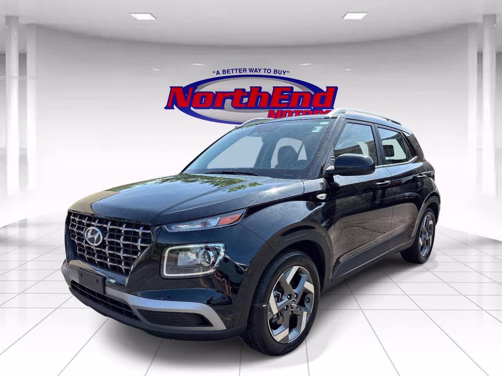 2025 Onyx Black Hyundai Venue SEL FWD SUV