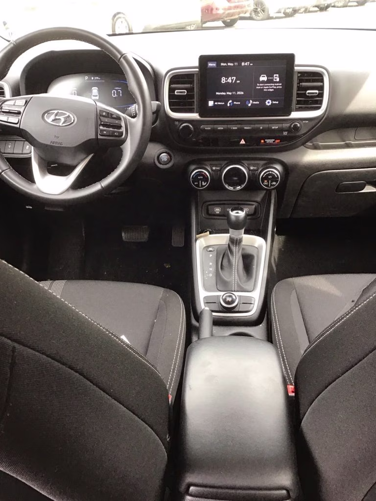 2025 Onyx Black Hyundai Venue SEL FWD SUV