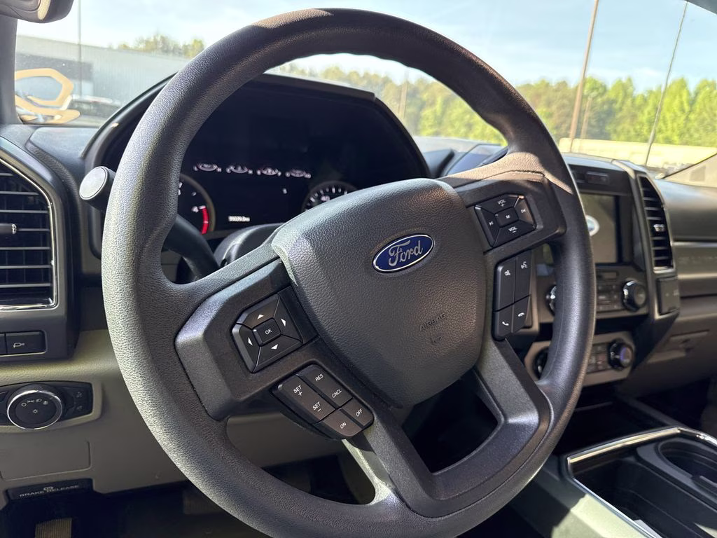 2022 Oxford White Ford Super Duty F-250 SRW XLT 4X4 Truck